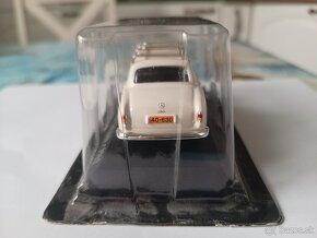 1:43 Mercedes Benz 180 D - 10