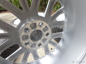 Toyota Corolla / Camry zánovná zimna sada kolies s TPMS - 10