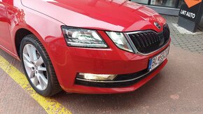 Škoda Octavia Combi 2.0 TDI Style - 10