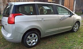 Peugeot 5008 2.0 HDI - 10