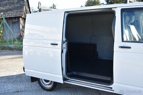 Volkswagen T5 Transporter Shuttle VW 2,0TDi 75kW M5, 4d. 3. - 10