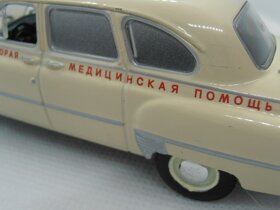 GAZ12_ZIM 1/43 - 10