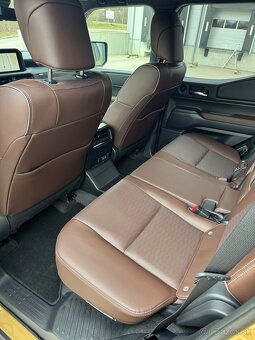 TOYOTA LANDCRUISER FIRST EDITION LIMITED - 10