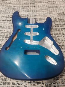 stratocaster thinline - 10