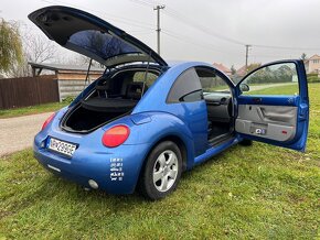 VW New beetle 2.0i - 10