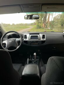 Toyota hilux 3.0D 2015 - 10