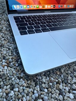 MacBook Pro 13” A1708 baterie 69 Cyklů - 10