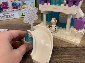 Predám Lego DUPLO-Frozen 10899-Zámok z ľadového kráľovstva - 10