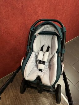 Predám 3-kombináciu kočík + isofix základňa - 10