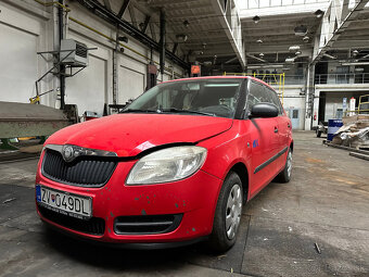 osobne vozidlo Škoda Fabia - 10