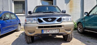 Nissan Terrano 2 - 10