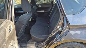 Subaru Impreza,  automat, benzín, vyrobené 12/2011 - 10