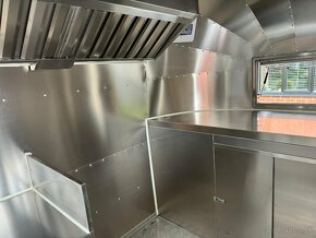 Food truck - pojazdná kuchyňa, výčap, predajňa Airstream - 10