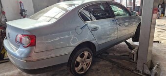 Volkswagen passat  2,0TDi  103KW DSG - 10