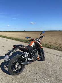 KTM Duke 125 11kW - 10