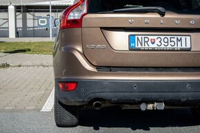 Volvo XC60 2.4D AWD Momentum Geartronic AT - 10