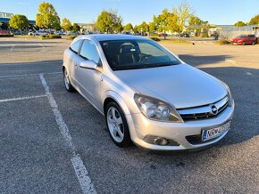 Opel astra gtc - 10