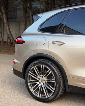 PORSCHE CAYENNE 3.0 DIESEL TIPTRONIC S / 1.MAJITEĽ / SK AUTO - 10