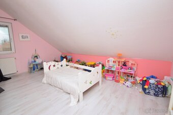 Predaj priestranný 5i RD, pozemok 972 m2, Dunakiliti - 10