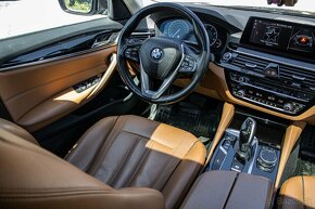 BMW 5 530d xDrive - 10