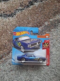 Hot wheels mix autíčok 1. - 10