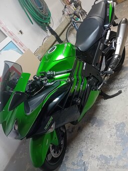 KAWASAKI ZZR 1400 - 10