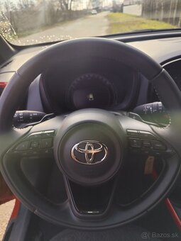 Toyota aygo X automat 8000km. - 10