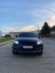 AUDI Q7 - 10