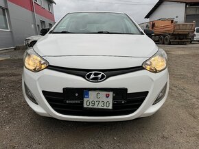 Hyundai i20 1.25 benzín - 10