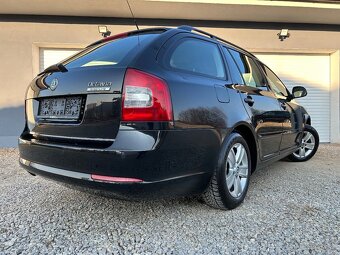 ŠKODA OCTAVIA COMBI 1,6 TDI,NAVI,ALU,MODEL 2011 - 10