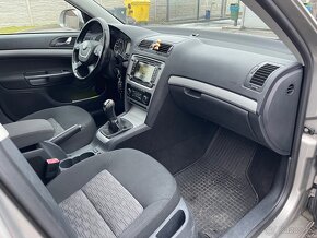 Škoda Octavia Combi 1.6 TDI - 10