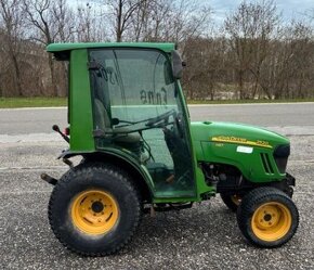 John Deere 2520 4x4 - 10