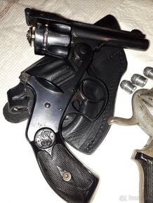 Predám historic. revolver S&W9mm BEZ ZBROJAKU  18+ - 10