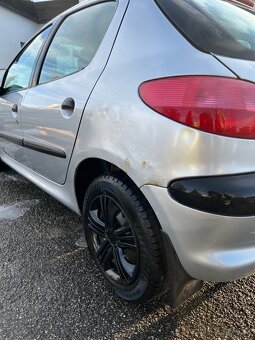 Peugeot 206 1,1 44kw - 10