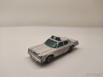 Autíčka Matchbox Superfast Ford, Plymouth - 10