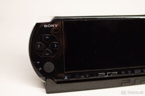 PSP 3000 piano black - 10