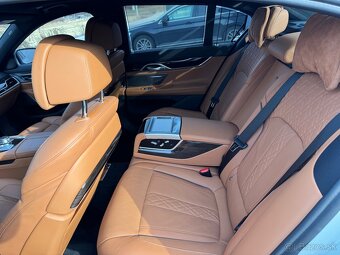 BMW 7 750i xDrive, najazd: 94.000 km - 10