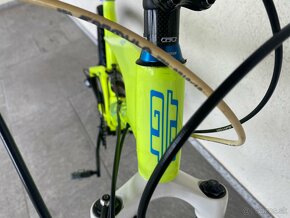 GT Force Pro Carbon - 10