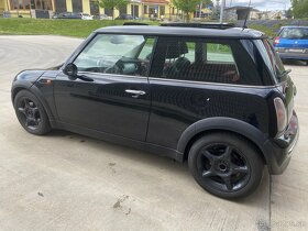 Mini Cooper One 1.6i benzín 85kw 2003 ZNÍŽENÁ CENA - 10