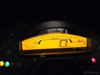 Honda CBR600F PC41 - 10