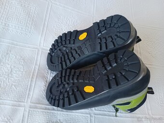 SCARPA goretex turisticke topanky VIBRAM velkost 39,5 a 38 - 10