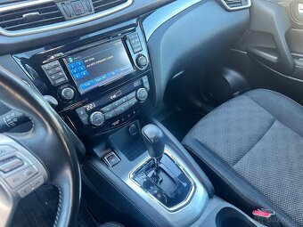 Nissan Qashqai 1.2 Automat - 10