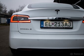 Tesla Model S 85D - 10