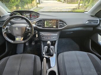 Peugeot 308 - 10