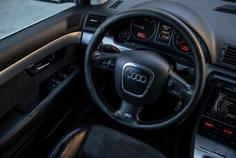 Audi A4 Avant 2.0 TDI quattro DPF - 10