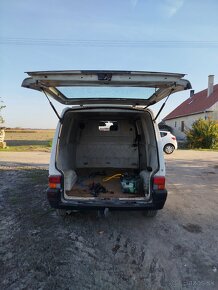 Volkswagen Transporter T4 1.9td - 10