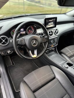 Mercedes-Benz CLA 200D 4matic - 10