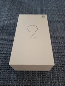 Xiaomi Mi 9 SE Piano Black 128GB - 10