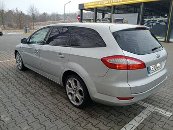 Ford Mondeo - 10