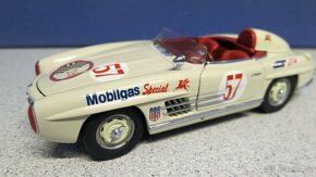 CMC Mercedes 300 SLS Paul O'Shea 1955/57 1:24 lim. 1500 ks - 10